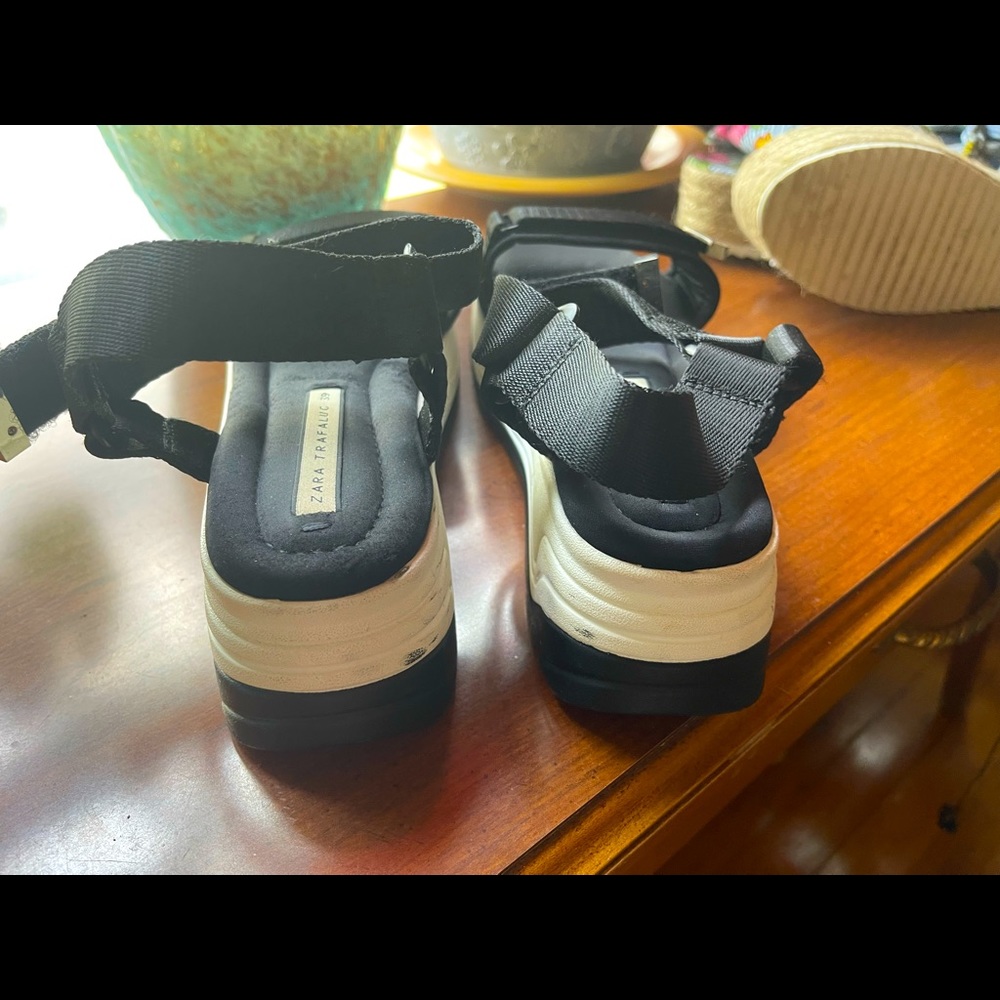 zara trafaluc platform sandal worn once minor scuff